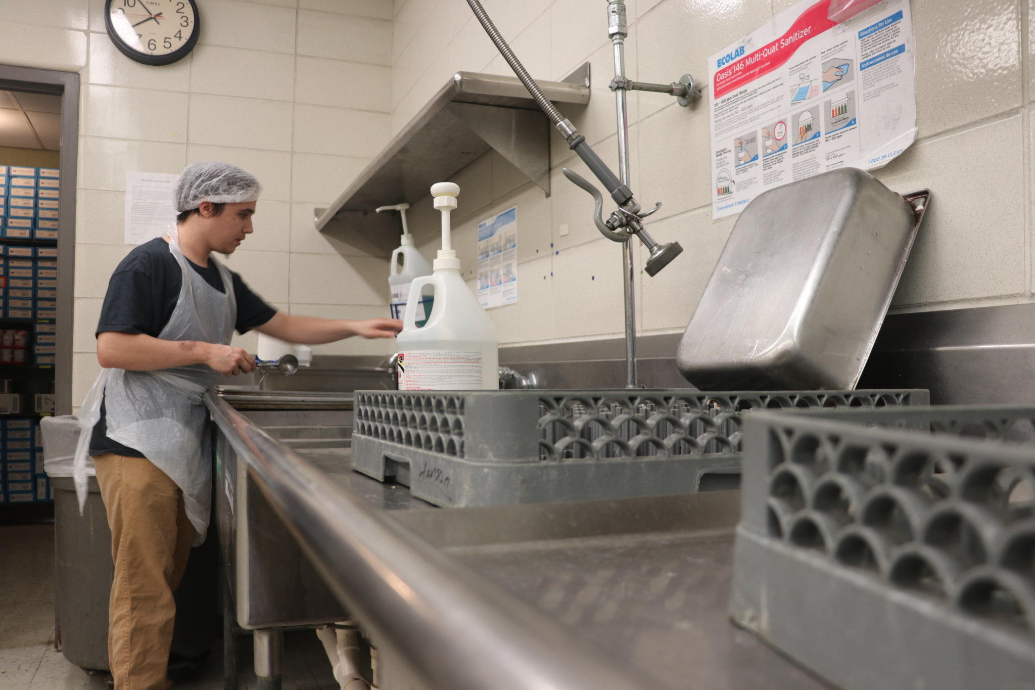 Meet Dustin, Dishwasher at Earl Hanson Elementary School! The Arc of